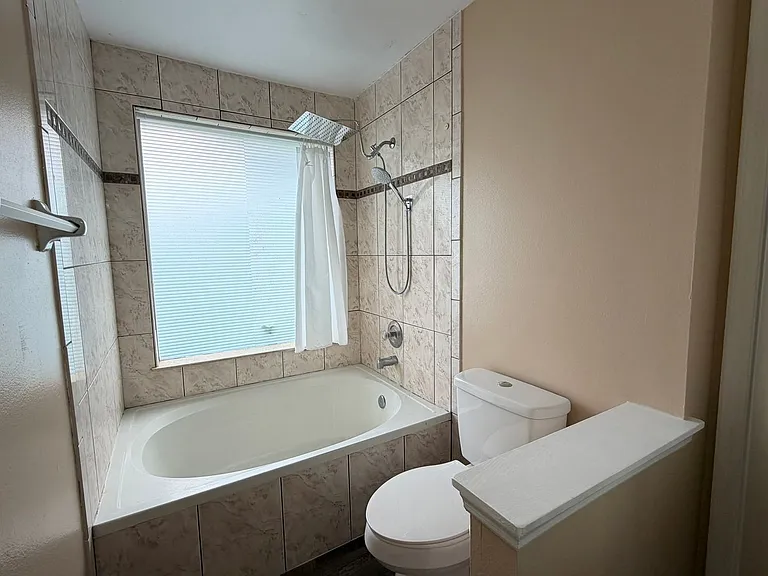 625 Remington Oak Dr — Photo 14