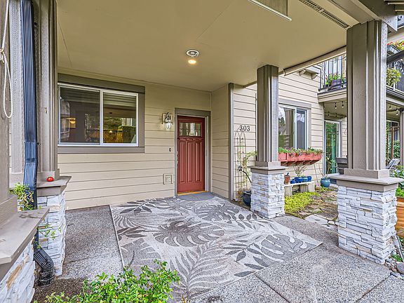 4th image of 13824 N Creek Dr Unit 303