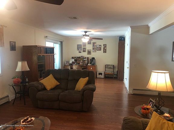 4th image of 38 Santiago Dr W
