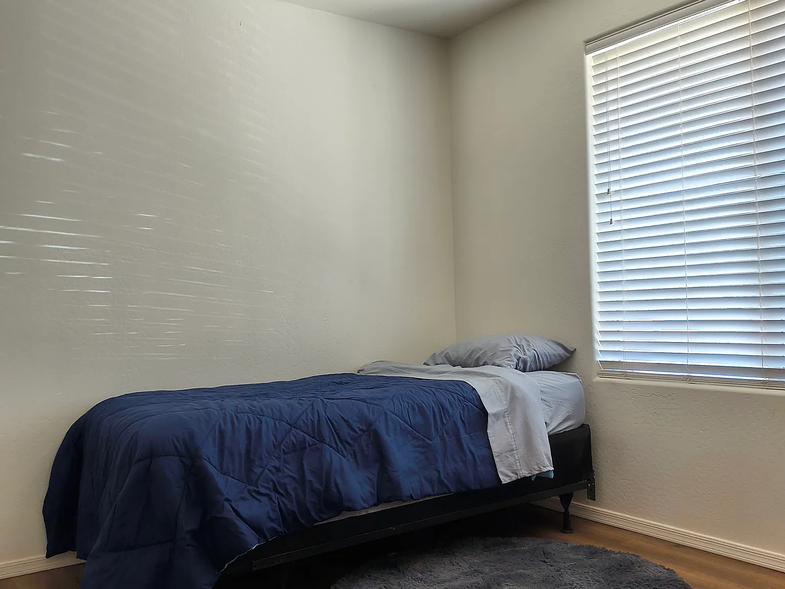 4 bed, 2.5 bath, 1825 sqft, $700 — Photo 4