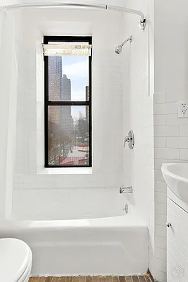 Rented by Halstead Real Estate | media 6