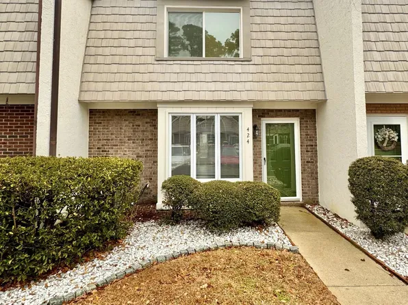 424 Cobblestone Drive, Wilmington, NC 28405
