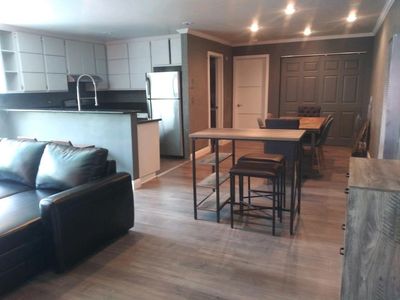 18530 Hatteras St Unit 222, Tarzana, CA, 91356
