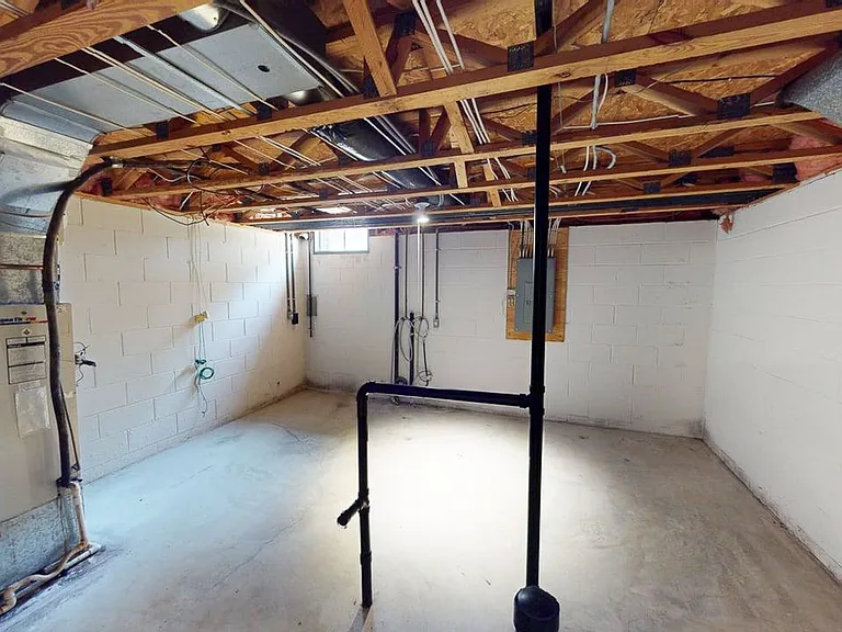 2059 Coleman Dr — Photo 17