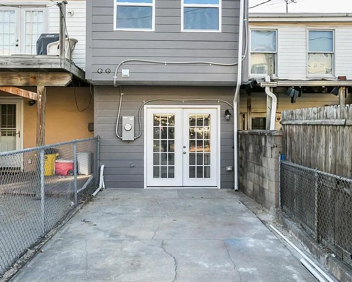1505 Clarkson St — Photo 28