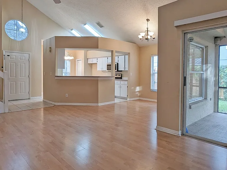 4029 Quail Briar Dr — Photo 4