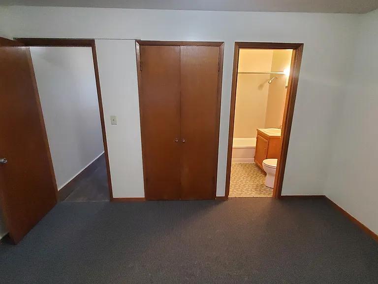 4760 22nd Ave NE #7 — Photo 14