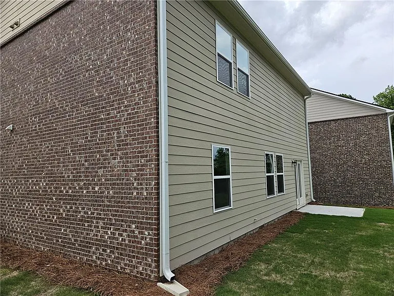 326 Silverton Dr — Photo 31