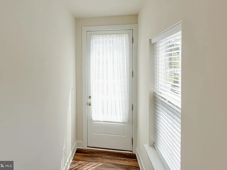 2546 Buckthorn Dr — Photo 6