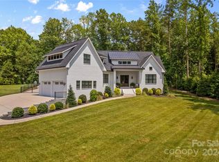 267 Tennessee Cir, Mooresville, NC 28117