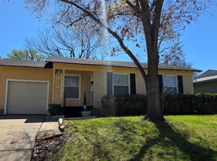 2137 San Jose Dr, Fort Worth, TX 76112