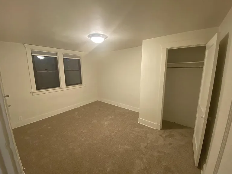 1017 Mirror St — Photo 8