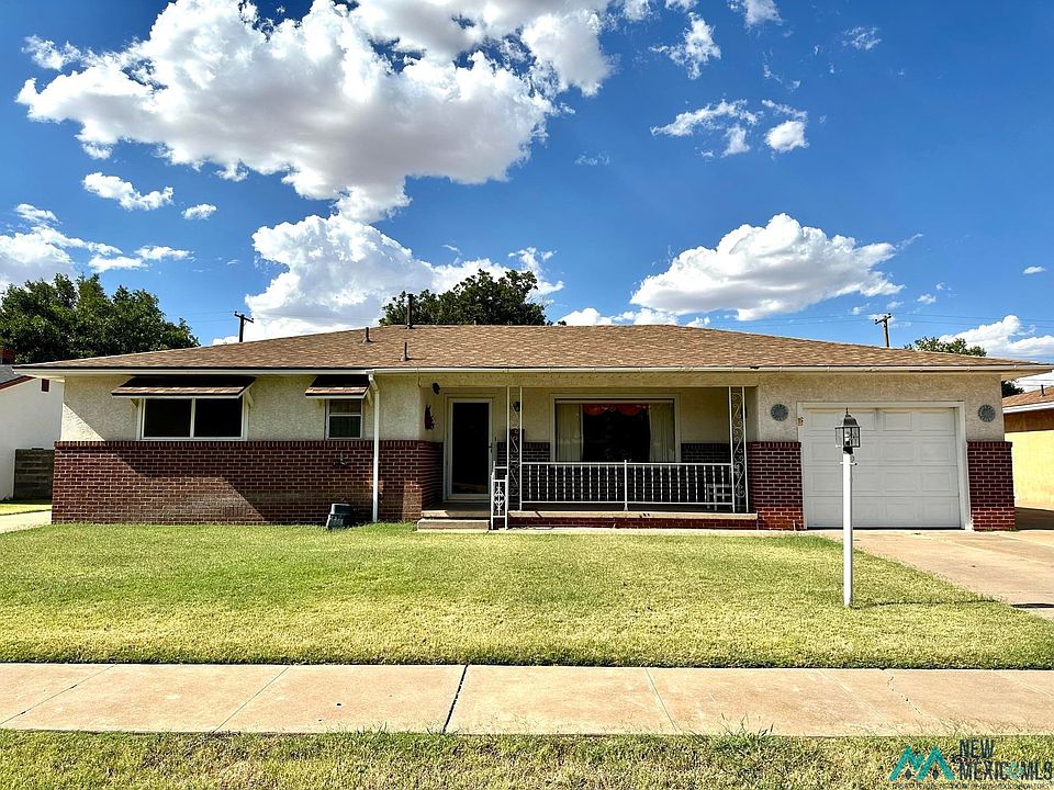 1st image of 200 W Christopher Dr
