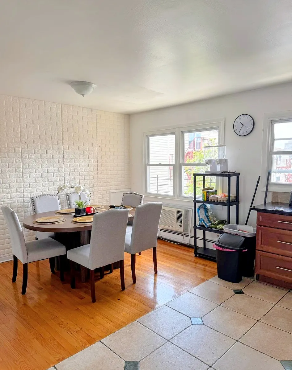 Building Photo - 6306 Polk St #2