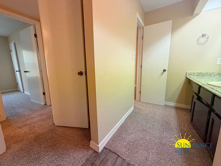 31 Park Cir SE #1 — Photo 12