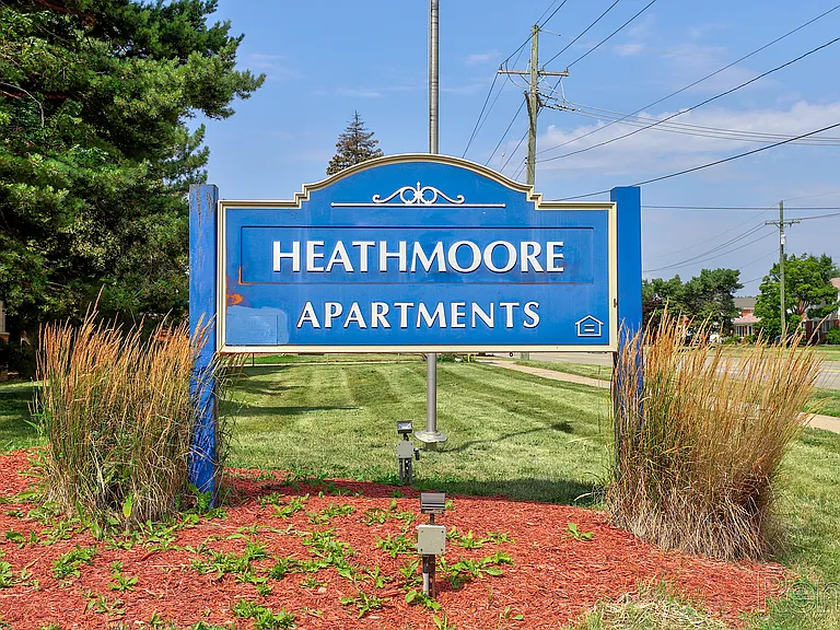 Heathmoore Apartments — Photo 16