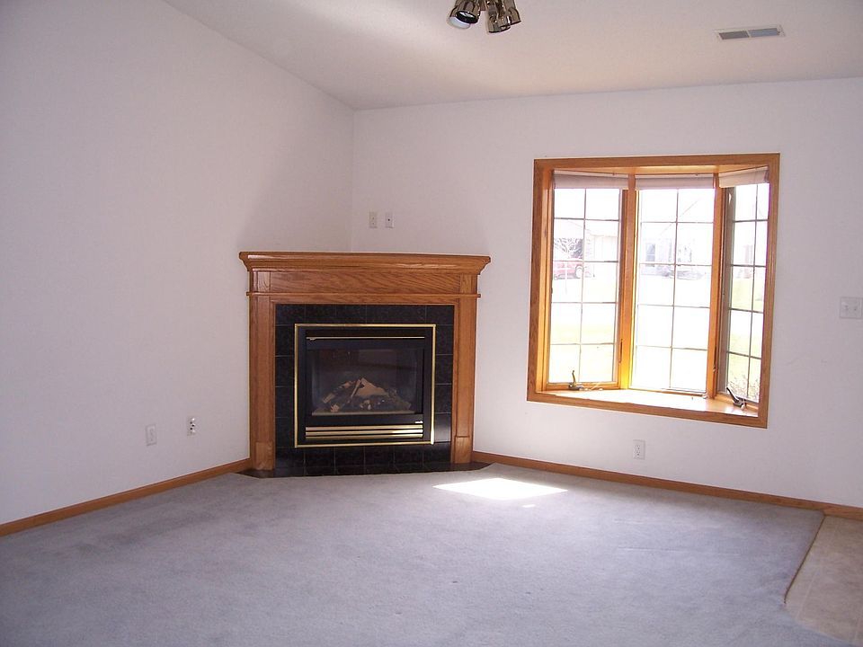 2nd image of 2209 Cattail Way