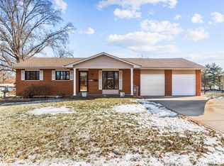 218 Ridgeview Dr, Columbia, IL 62236