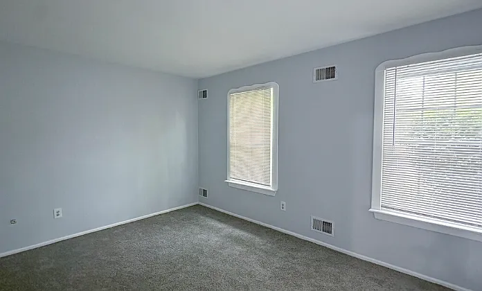 19 Ensign Ave — Photo 7