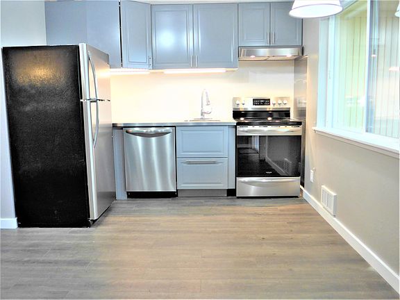 3rd image of 22715 30th Ave S APT 2