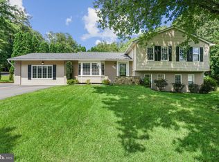 10510 Brevity Dr, Great Falls, VA 22066