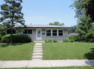 8624 W Crawford Ave, Milwaukee, WI 53228