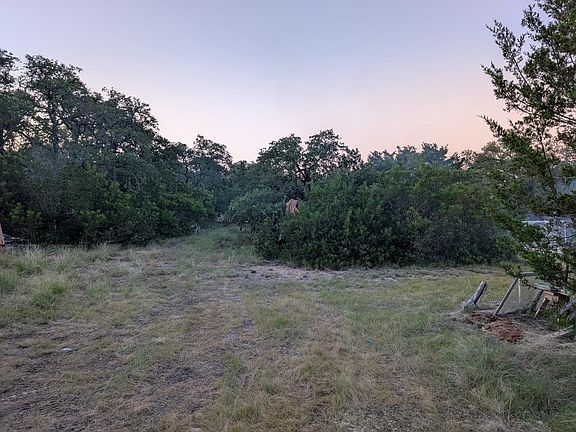 3rd image of 3404 Oak Forest Dr