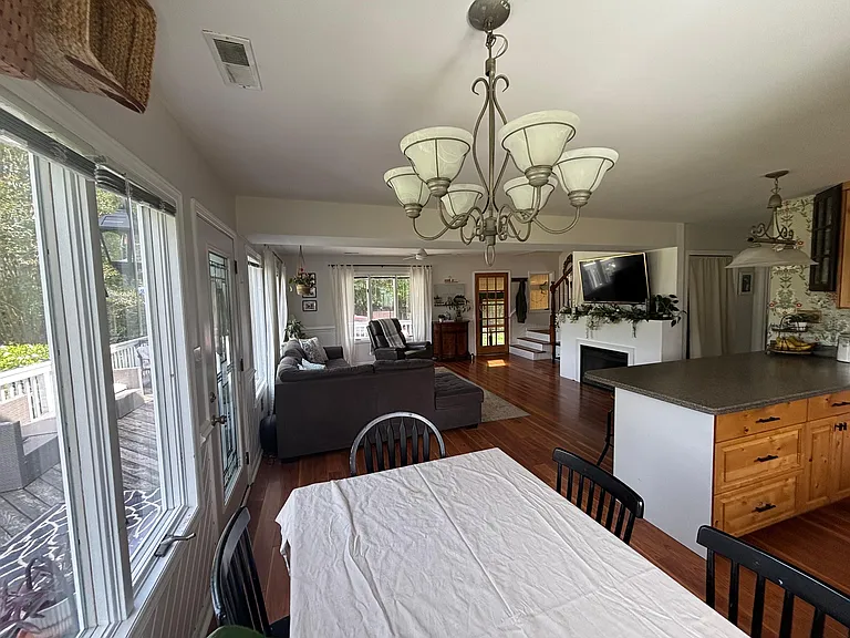 103 Pleasant Dr — Photo 4