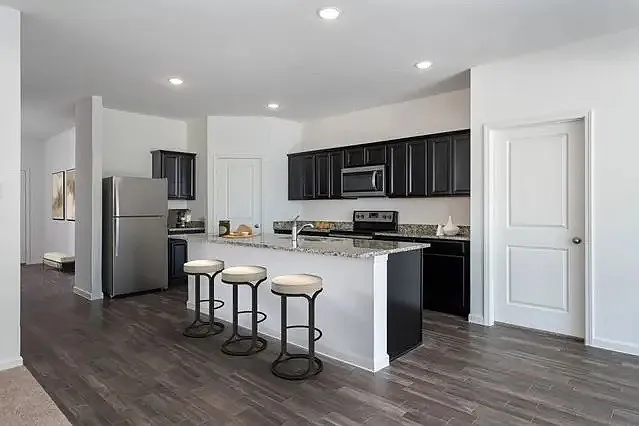 809 Cherry Blossom St — Photo 3