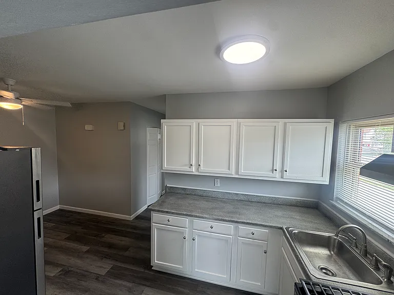 2166 Cameron Ave #3 — Photo 3