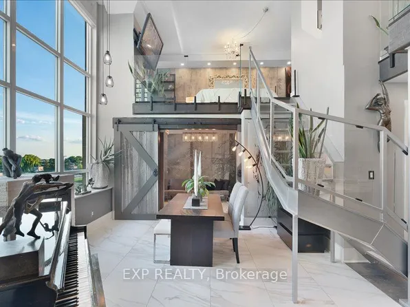 300 Manitoba St #Penthouse 416, Toronto, ON M8Y 4G6