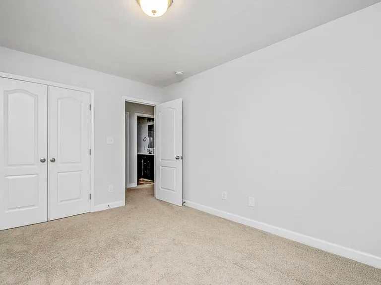 2209 Courtland Dr — Photo 21