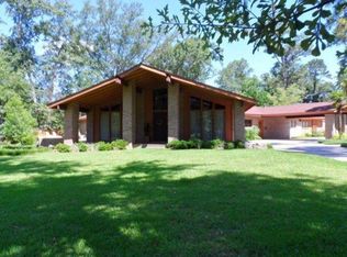 2 Cherokee Cir, Hattiesburg, MS 39401