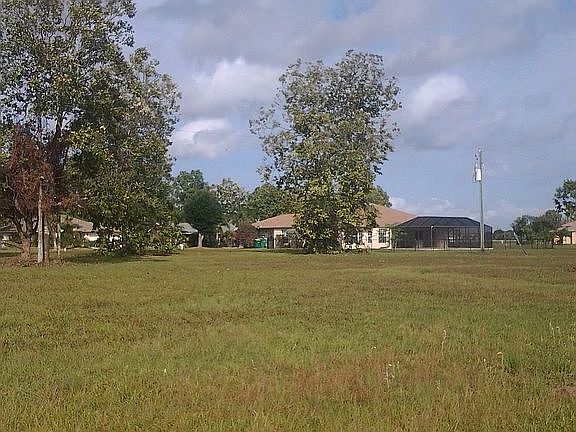 3rd image of 25249 Alcazar Dr