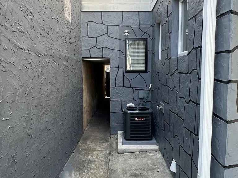 3051 Cedar St — Photo 19
