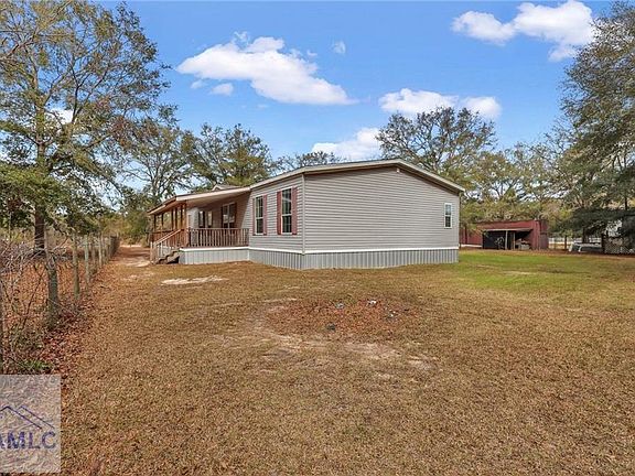2nd image of 47 Yellow Pine Rd