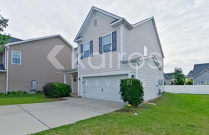 141 Whitton Ct — Photo 3