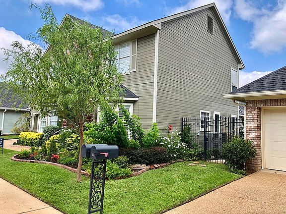 4th image of 136 Oscar Ln