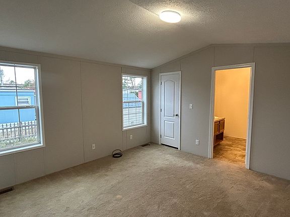 4th image of 8 Alfred St