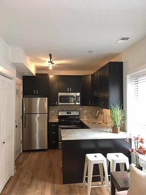 1st image of 2201 W Eastwood Ave #1N5