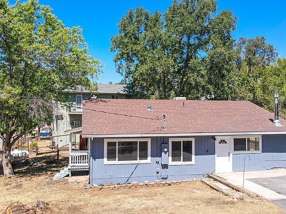 3rd image of 18903 Madrone St