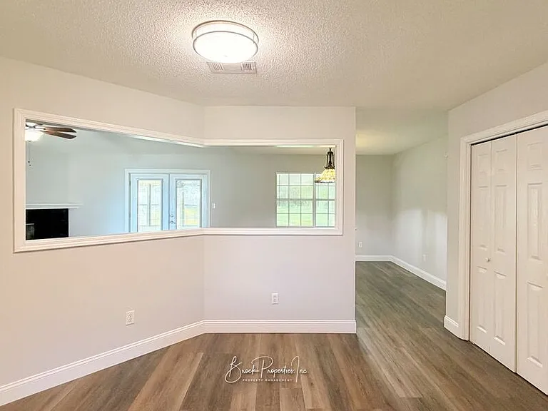 2520 Southern Oaks Dr — Photo 7