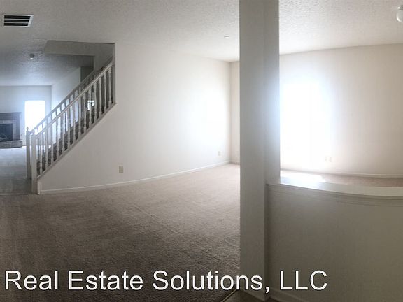 3rd image of 2927 Hearthside Dr
