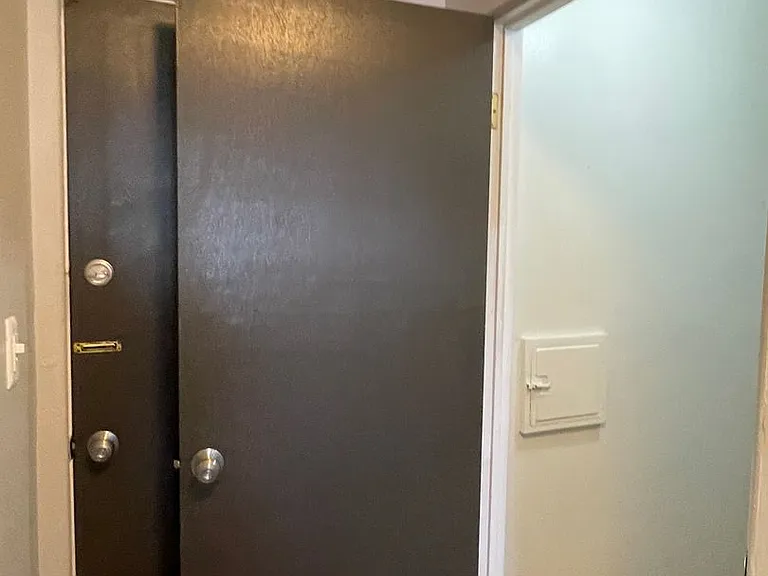 Harvin Apartments — Photo 25