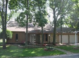 5670 Powell Rd, Dayton, OH 45424