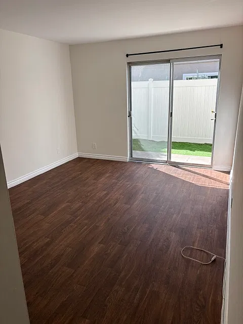 1156 Rutland Rd — Photo 4