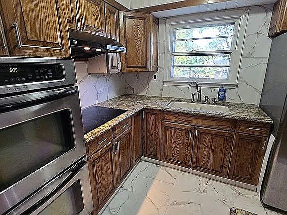 3rd image of 681 Aldrich Rd