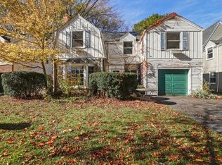 811 Chilton Ln, Wilmette, IL