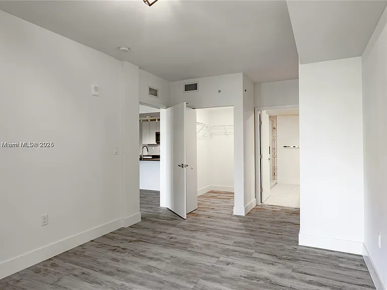 4400 Sunrise Blvd #S2-B — Photo 11