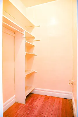 Rented by Lang Realty LLC | media 16